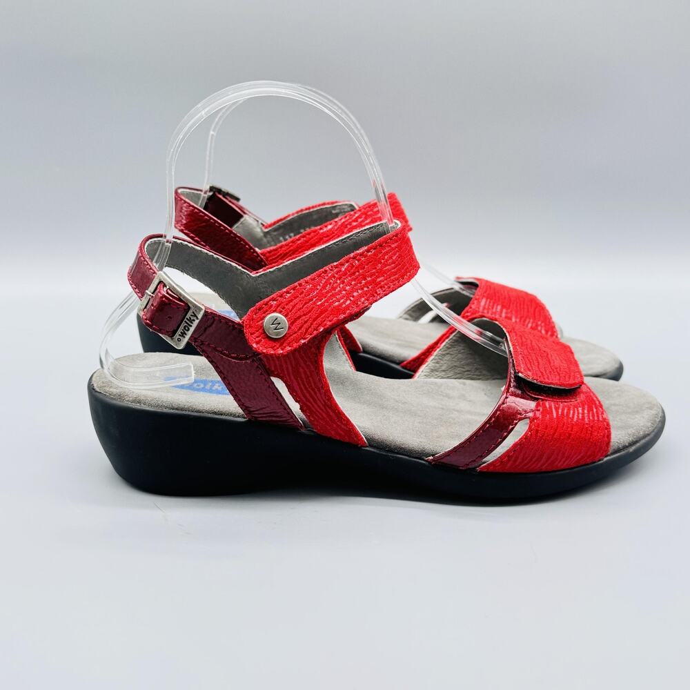 Wolky Shoes Womens 9 Red Strappy Comfort Sandals Adjustable Hook Loop
